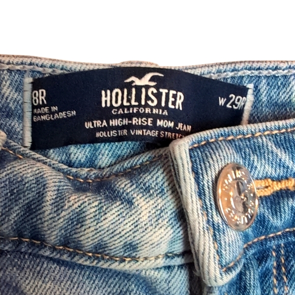 Hollister ultra High-Rise mom jeans - Picture 3 of 3